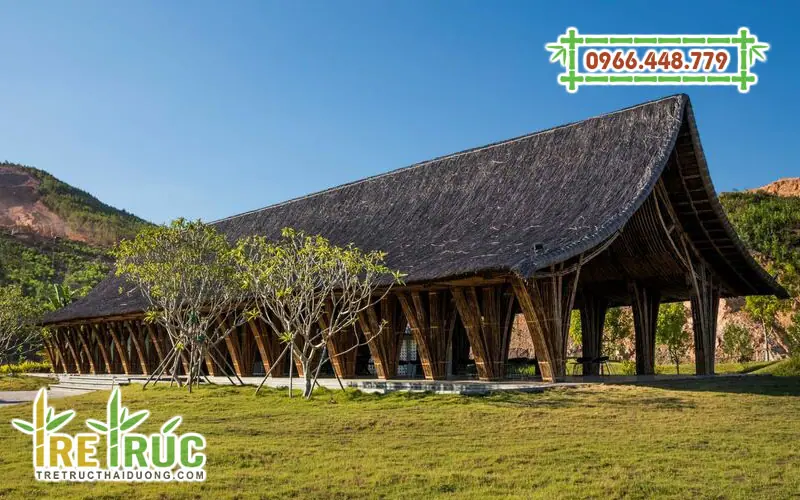 Nhà tre đón khách tại Hương An Viên, TP Huế