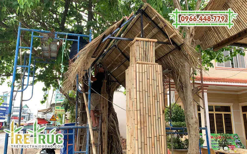 tranh-lop-mai-cong-tre-truc.jpg.webp