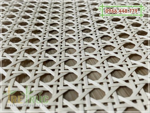 Kích thước mắt cáo nhựa